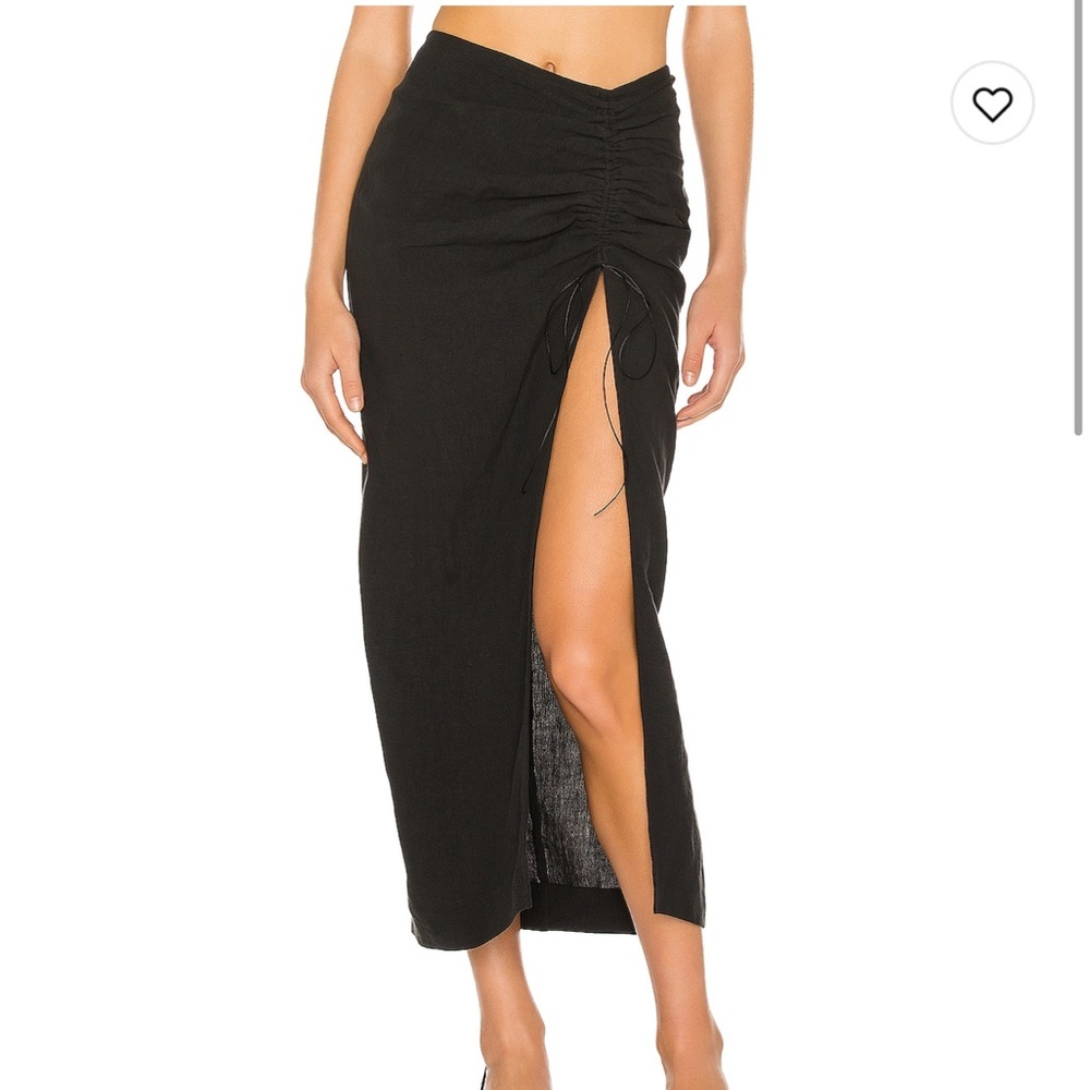 Natalie rolt Bellini black skirt